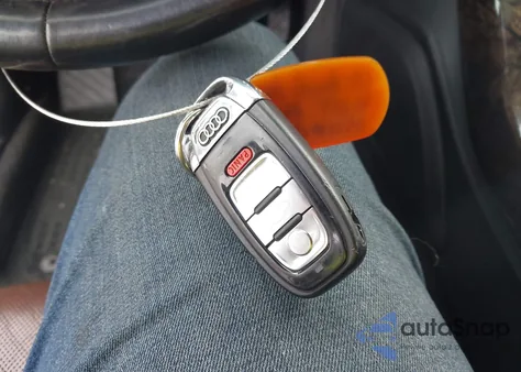 2013 Audi A8 L 4.0T из США, поврежденный, VIN WAUR2AFD0DN010633